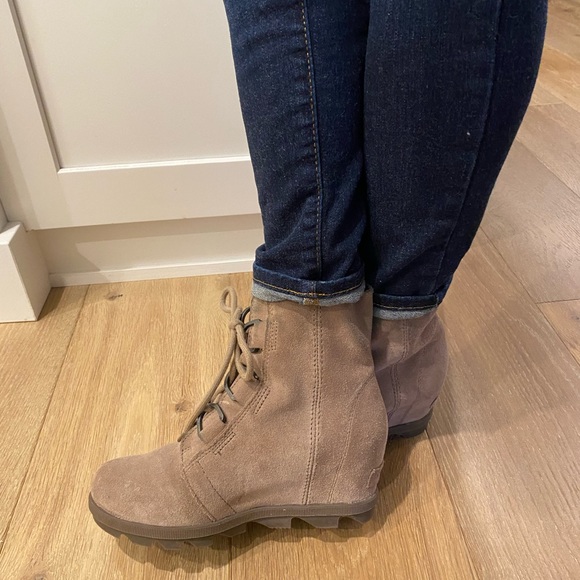 Sorel Joan of Arctic Wedge Suede Boot - Picture 2 of 6